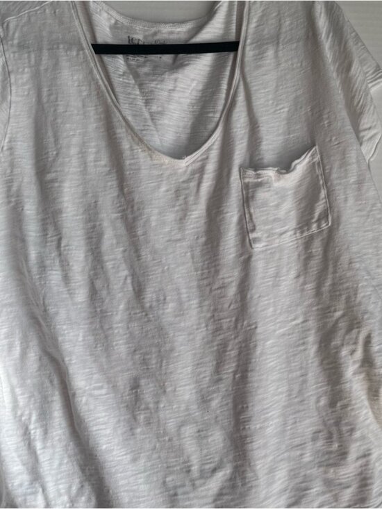 Tops - Ivory Short Sleeve Women's Tee